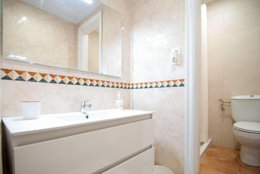 Familias Y Grupos - Muy Buena Ubicacion - Bilbao Apartment Bagian luar foto