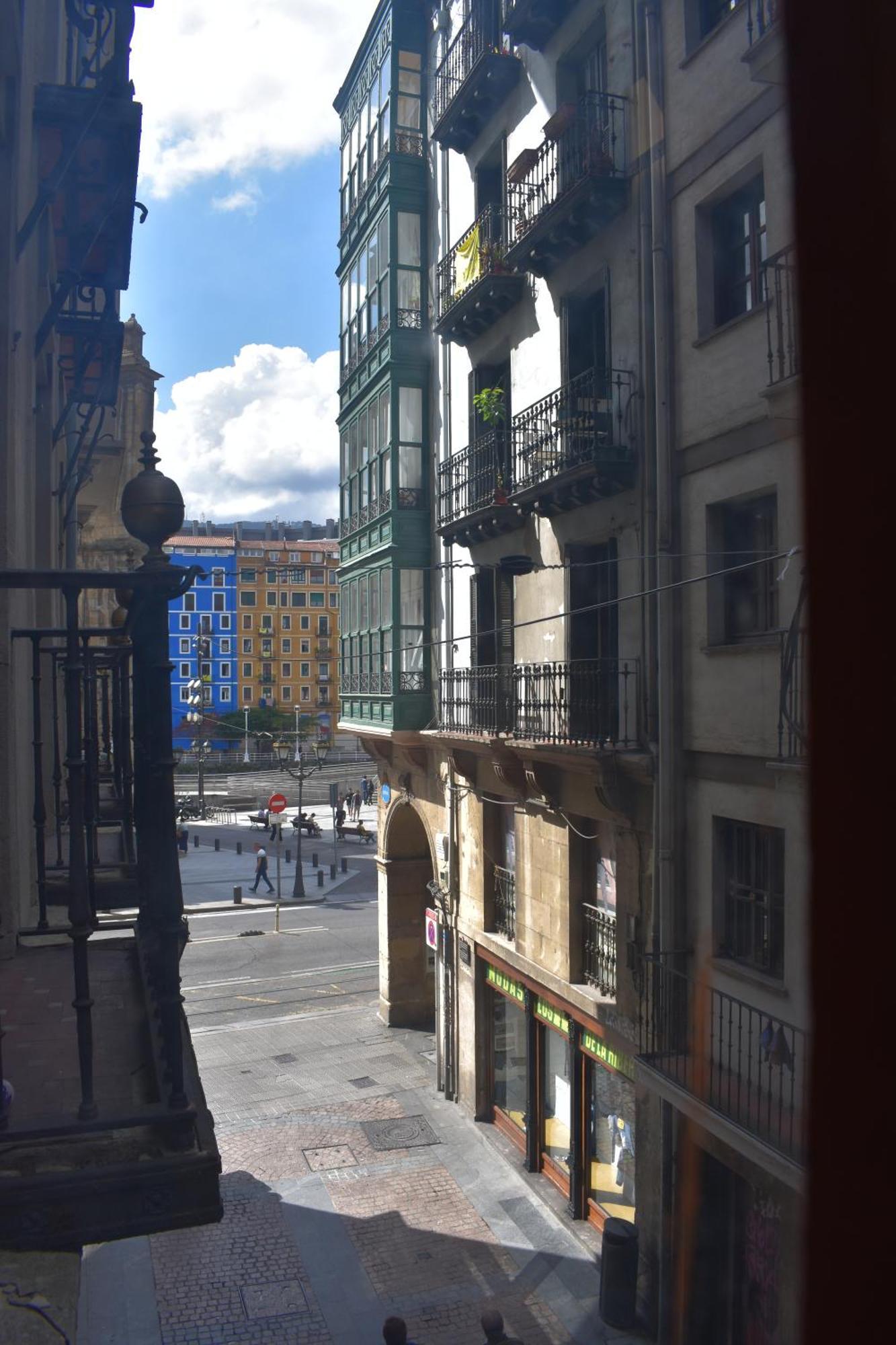 Familias Y Grupos - Muy Buena Ubicacion - Bilbao Apartment Bagian luar foto